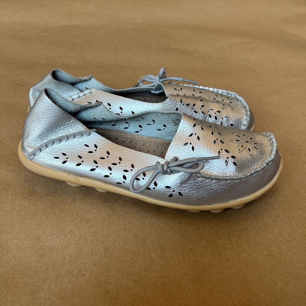 Silver Flats Shoes Chinese